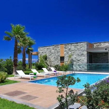 Alysia Villalari * Gundogan (Bodrum)